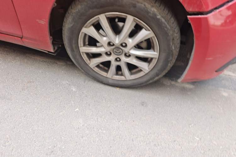 Used Mazda 3 Axela 2016 Sedan 1.5L Automatic Luxury Model Right Front Wheel Hub