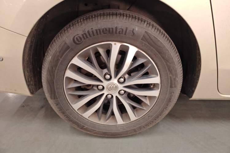 Used Buick GL8 2017 ES 28T Luxury Model China V Standard
