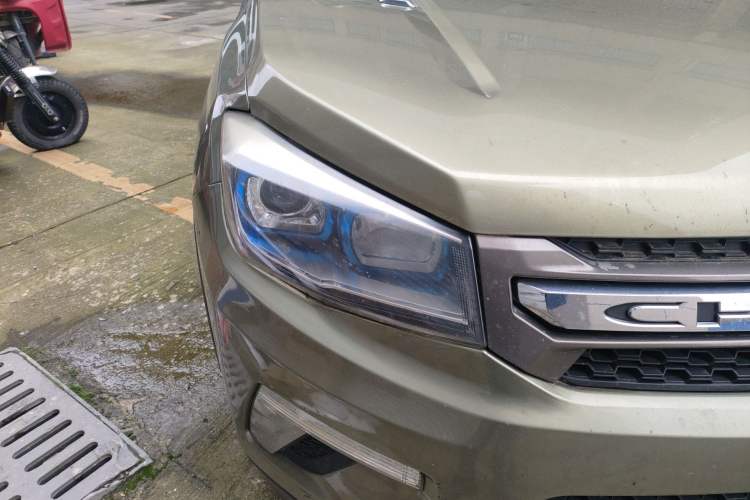 Used CHANGAN CS75 2016 1.5T Manual FENGSHANG Model Right Front Headlight