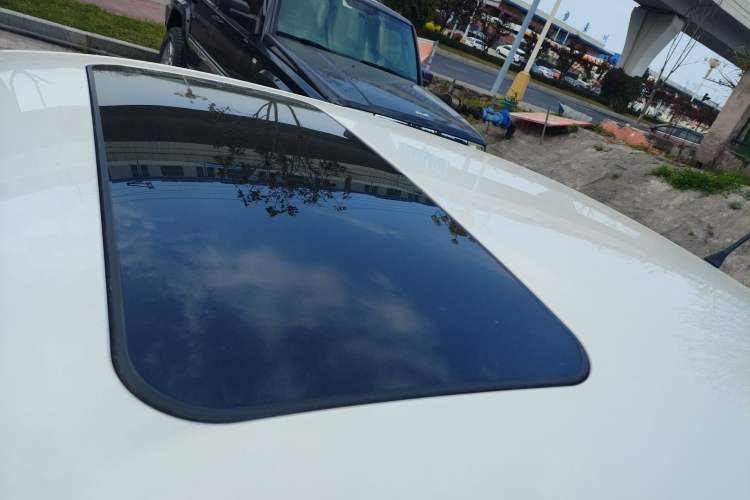 Used Skoda Rapid 2013 1.6L Manual Smart Selection Model