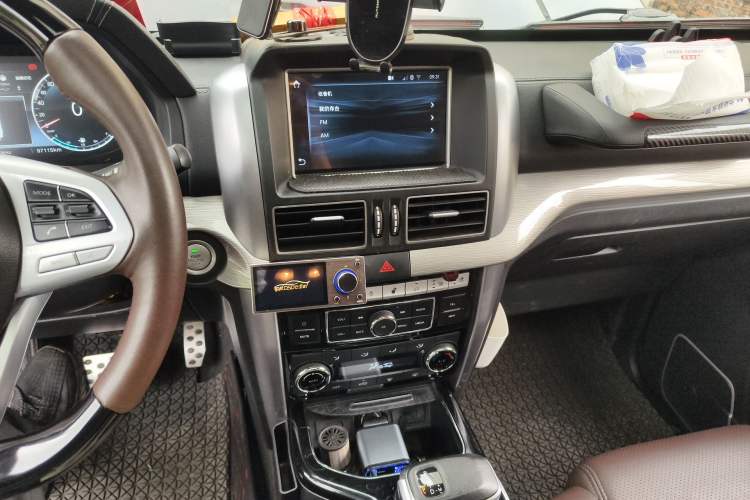 Used BAIC Off-Road BJ80 2020 3.0T Automatic Supreme Edition Audio And AC Panel