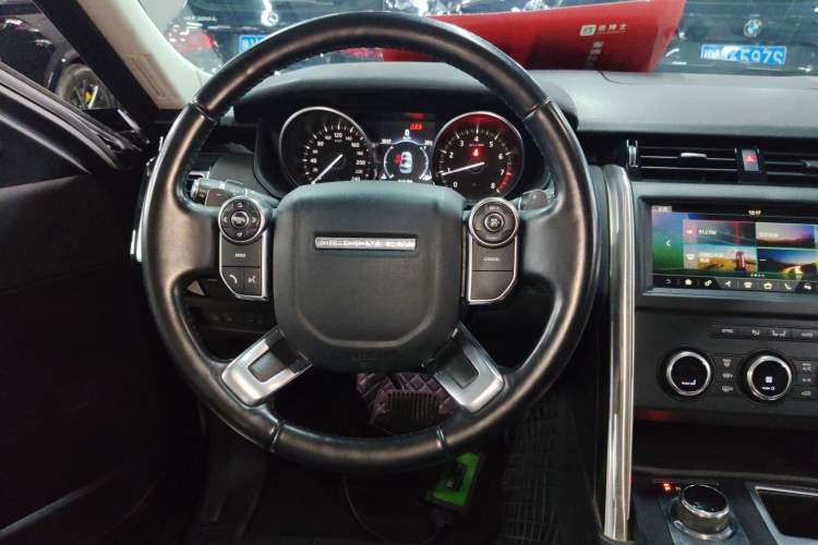 Used Land Rover Discovery 2018 3.0 SC V6 SE
