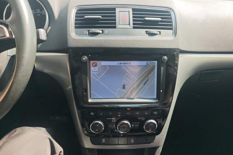 Used Skoda Yeti 2017 TSI280 DSG Prestige Edition Audio And AC Panel