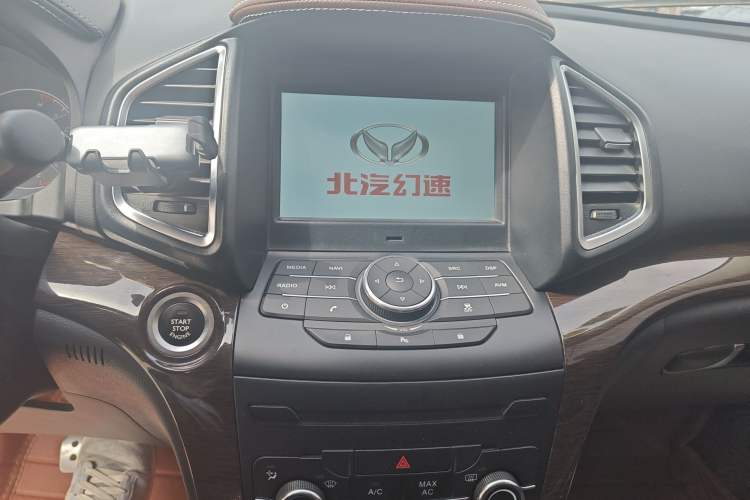 Used HYOSOW S6 2016 1.5T CVT Enjoyment Model Audio And AC Panel