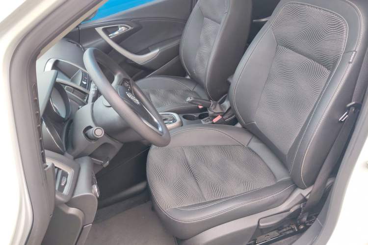 Used Buick GT 2014 XT 1.6L Automatic Fashion Edition
