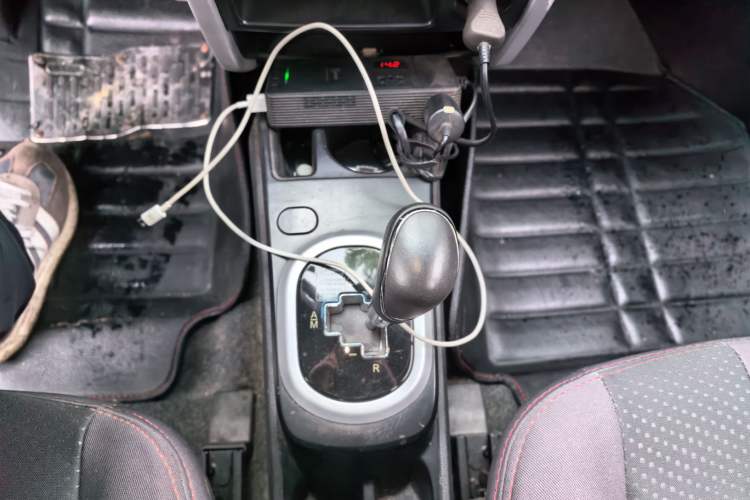 Used CHANGAN CX20 2014 1.4L IMT Sunroof Navigation Version China IV Standard Gear Lever