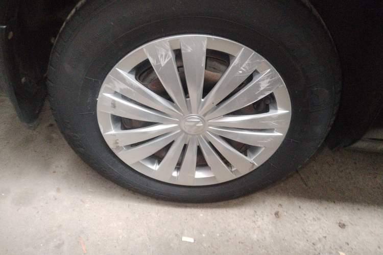 Used Volkswagen Santana 2016 1.4L Manual Fashion Edition Right Rear Wheel Hub