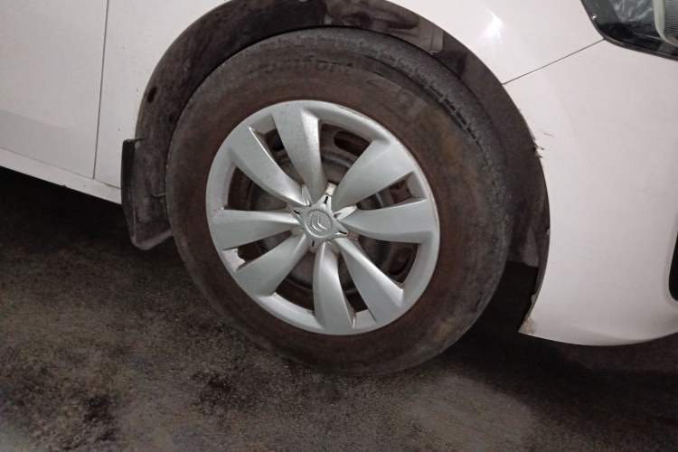 Used Citroen Elysee 2014 1.6L Manual Fashion Model CNG
