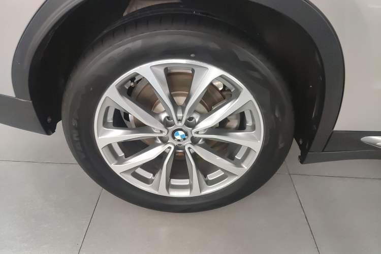 Used BMW X3 2018 xDrive25i Luxury Package China VI Emission Standard Exterior 5