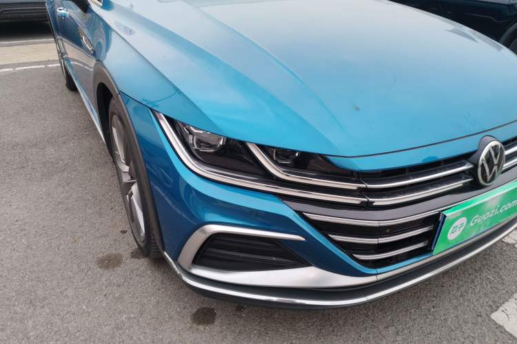 Used Volkswagen FAW-Volkswagen CC 2021 Estate Car 380TSI Vizion Edition Right Front Headlight