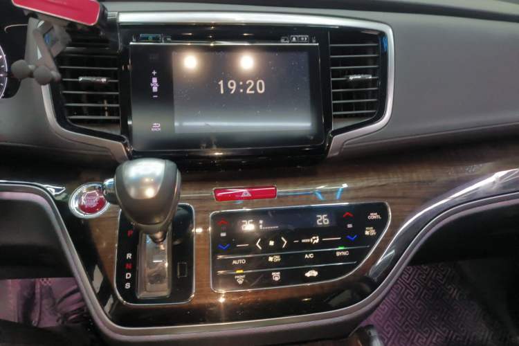 Used Honda Odyssey 2017 2.4L Smart Edition Audio And AC Panel