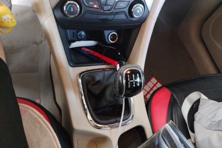 Used Chery Arrizo 7 2013 1.6L Manual Zhi Ling Edition Gear Lever