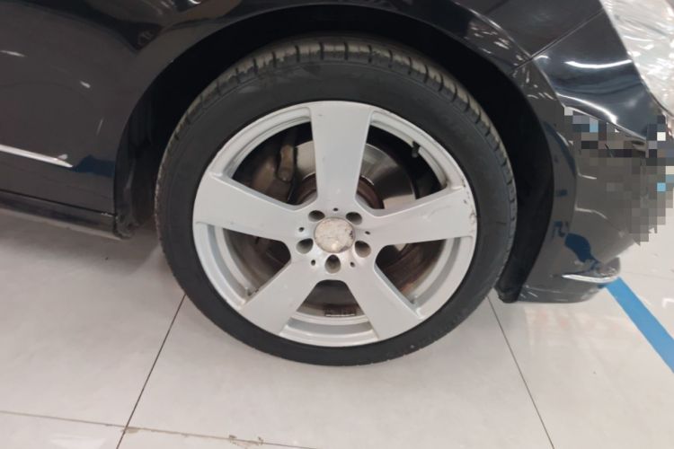 Used Mercedes-Benz E-Class 2013 E 260 L CGI Stylish Model
