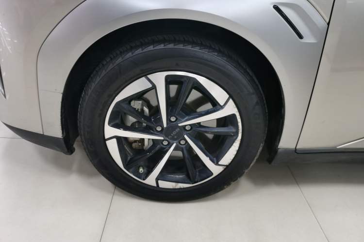 Used AION Y 2023 Plus 510 Smart Edition Exterior 4
