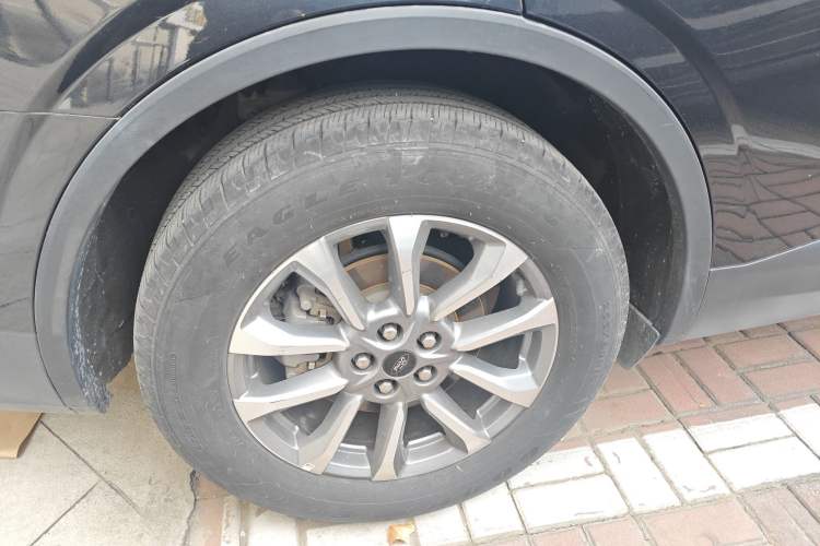 Used Ford Edge 2023 Ford Explorer L 2.0T EcoBoost Two-Wheel Drive 7-Seater Luxury Model