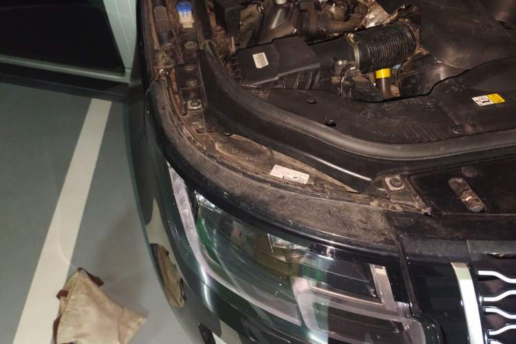 Used Land Rover Range Sport 2021 3.0 L6 SE Right Front Headlight