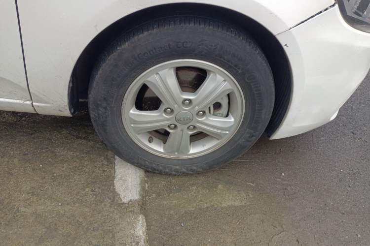 Used Kia Forte 2014 1.6L MT GL