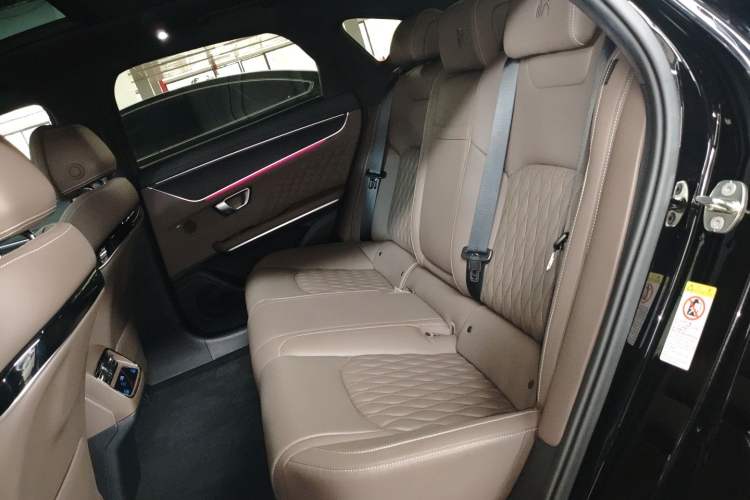 Used BYD Han 2023 DM-i Champion Edition 121KM Prestige Model
