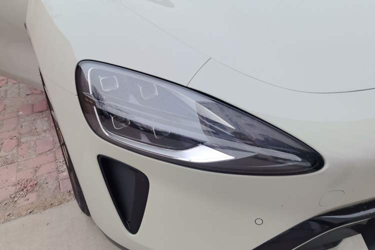 Used Xiaomi Auto SU7 2024 Rear-Drive Standard Founder Edition
