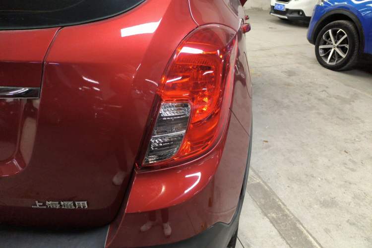 Used Buick Encore 2015 1.4T Automatic Two-Wheel Drive Urban Elite Version
