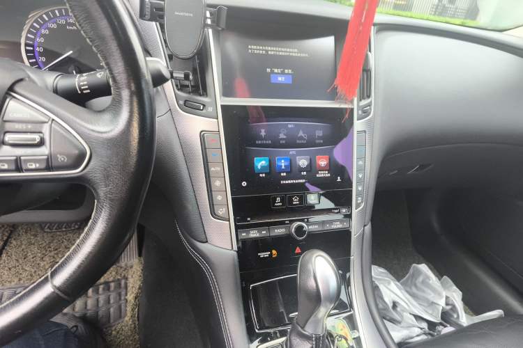 Used Infiniti Q50L 2015 2.0T Enjoyment Edition Audio And AC Panel