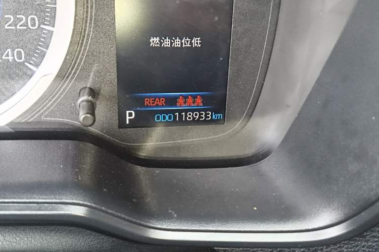 Used Toyota Corolla 2022 Dual-Motor 1.8L E-CVT Pioneer Edition Odometer Close Up