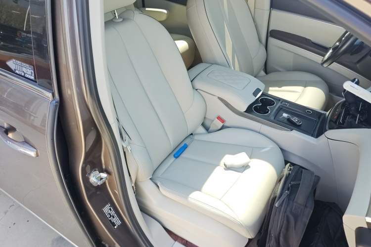 Used Buick GL8 2020 Land Business Class 652T Luxury Model
