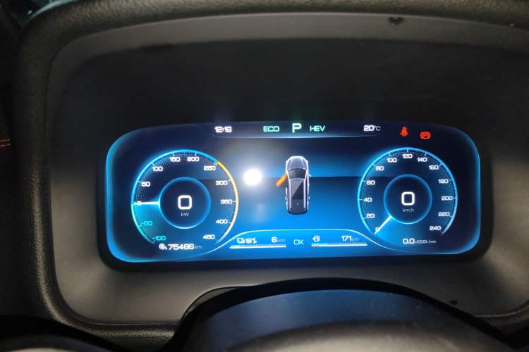 Used BYD Tang New Energy 2018 DM 2.0T All-Wheel Drive Smart Connectivity Luxury Model 7 Seats China V Emission Standard