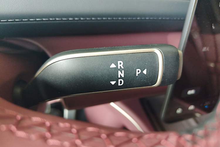 Used Nio ES8 2026 Model 6-seat Executive Luxury Edition Gear Lever