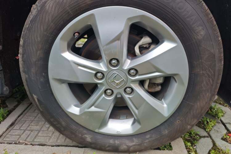 Used Honda XR-V 2017 1.5L LXi CVT Classic Edition Right Front Wheel Hub