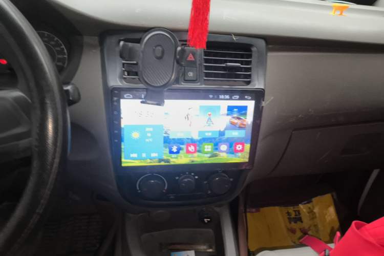 Used Wuling Rongguang V 2018 1.5L Practical Version Audio And AC Panel