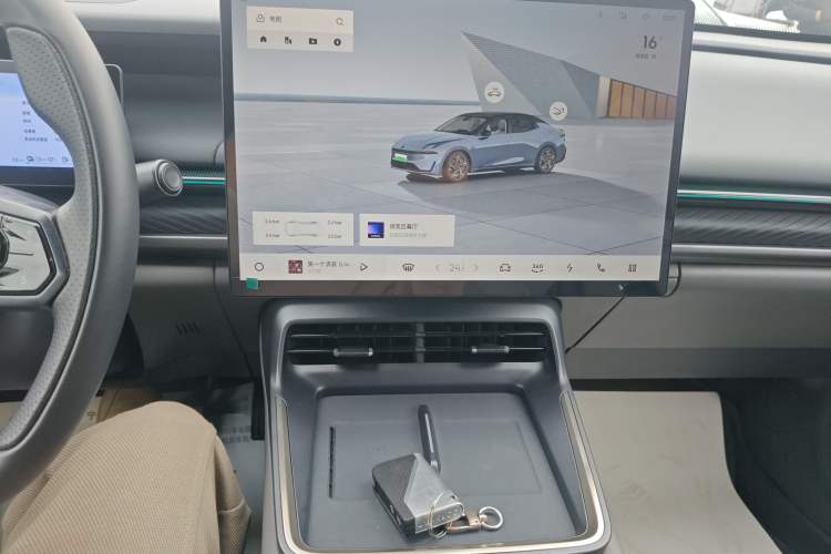 Used Lynk & Co 07 2024 EM-P 126 Long-Range Ultra
