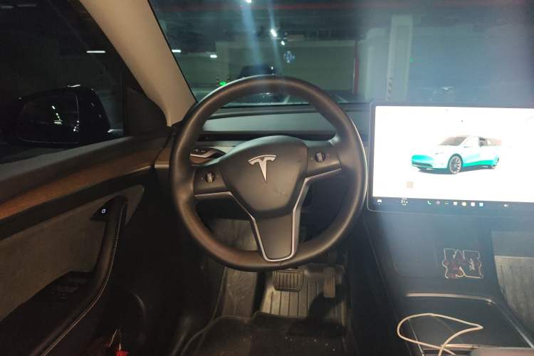 Used Tesla Model Y 2022 Rear-Wheel-Drive Version