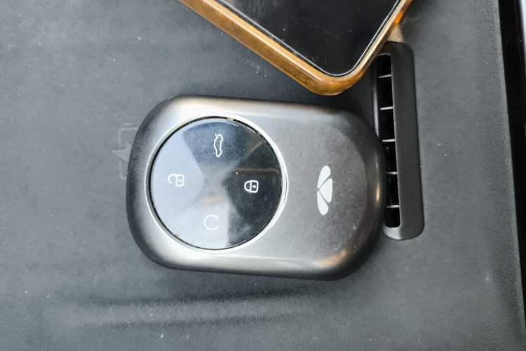 Used Chery Fengyun T9 2024 120 Long-Range Flagship Version 7 Seats Ternary Lithium
