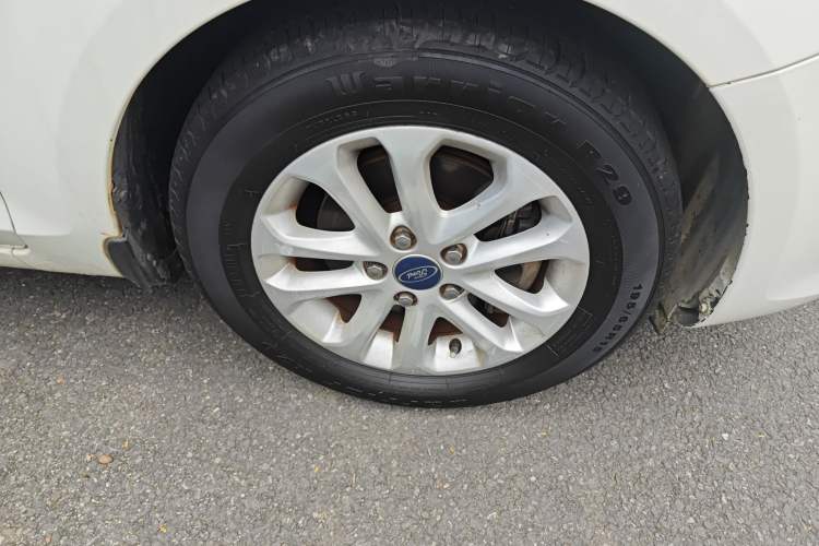 Used Ford Focus 2013 Hatchback Classic 1.8L Manual Base Model