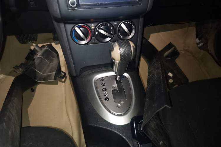 Used Nissan Qashqai 2012 2.0 XL Fire CVT 2WD
