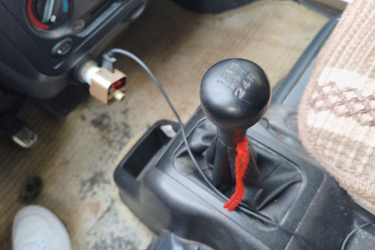 Used Wuling Rongguang 2014 1.2L S Base Model
