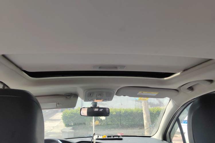 Used Citroen C4L 2014 1.8L Intelligent Drive Automatic Dynamic Model Headliner