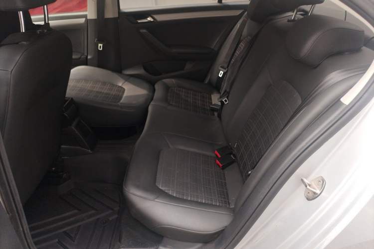 Used Volkswagen Jetta 2017 1.4L Manual Comfort Model