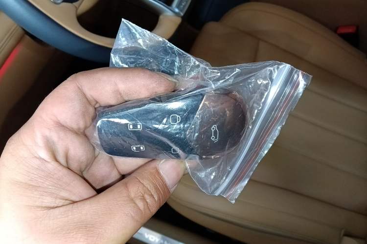 Used VOYAH Dream 2025 PHEV Four-Wheel-Drive Flagship Kunpeng Edition
