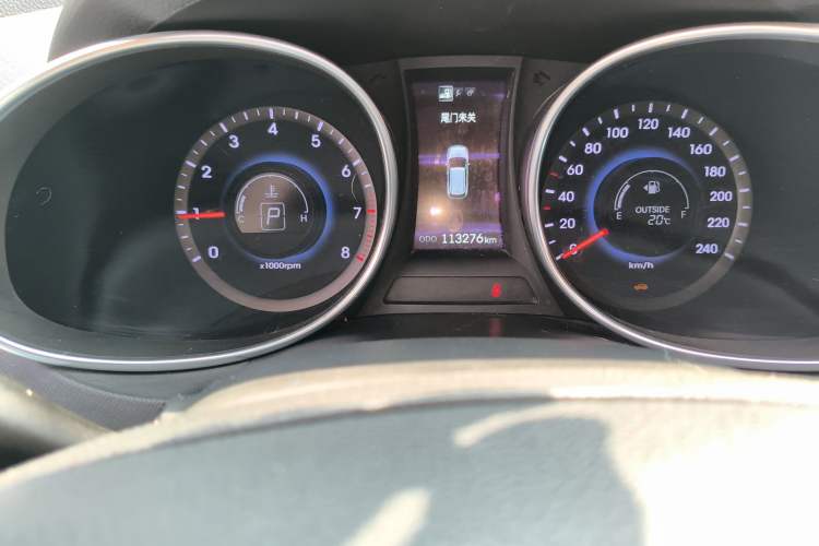 Used Hyundai Santa Fe 2013 Revised Version 2.4L Automatic All-Wheel Drive Luxury Trim
