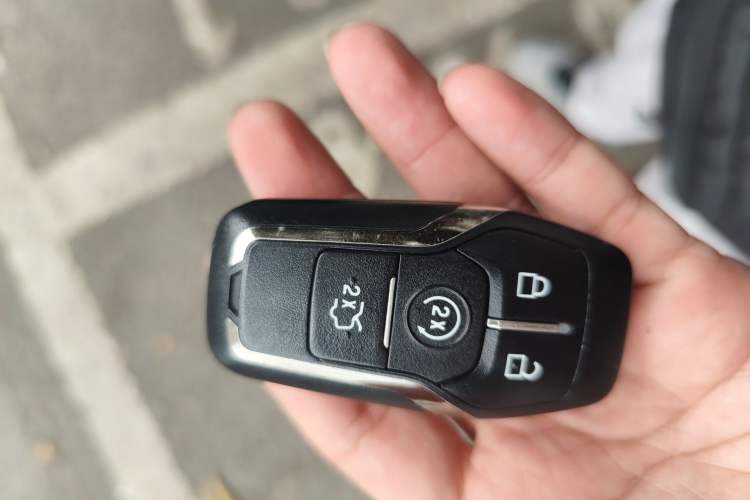 Used Lincoln MKC 2014 2.0T Four-Wheel Drive Prestige Edition
