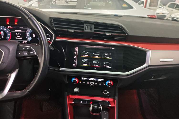 Used Audi Q3 2020 35 TFSI Fashion Dynamic Model
