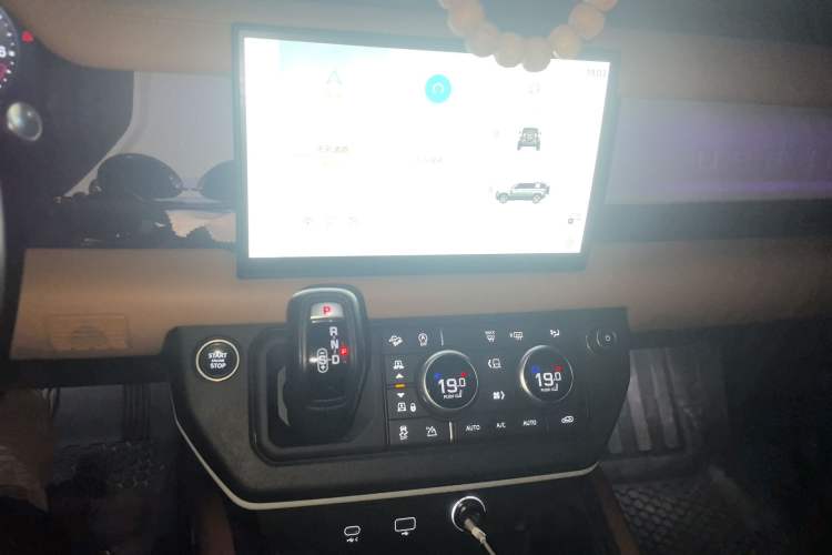 Used Land Rover Defender 
