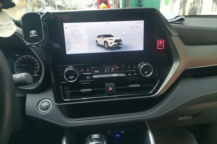 Used Toyota Highlander 2024 2.5L Smart Electric Hybrid Dual-Motor Two-Wheel-Drive Elite Edition 5 Seats Audio And AC Panel