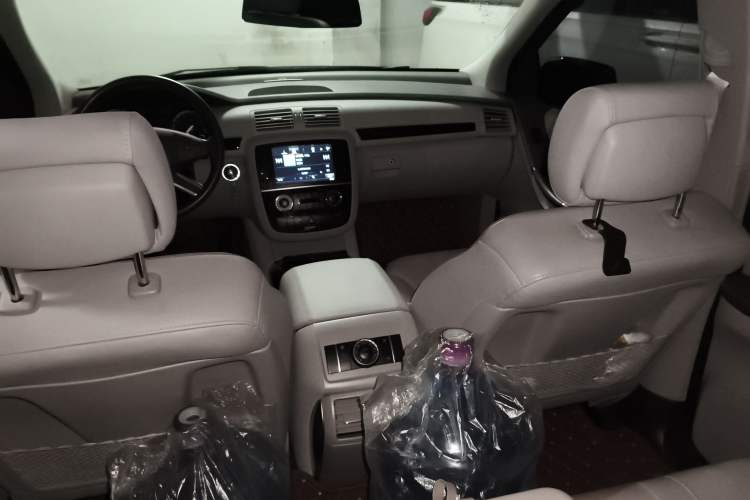 Used Mercedes-Benz R-Class 2017 R 320 4MATIC Business Edition Prestige Model