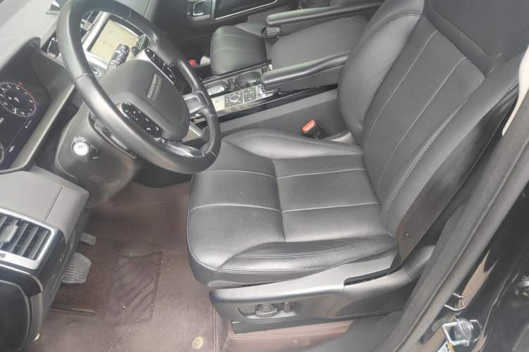 Used Land Rover Discovery 2019 3.0 SC V6 HSE Left Front Seat