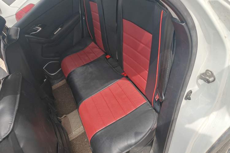 Used FAW Senya R7 2017 1.6L Manual Luxury Model