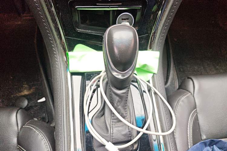 Used Cadillac ATS-L 2017 28T Tech Edition Gear Lever