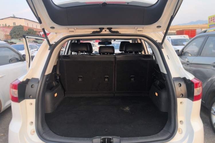 Used HYOSOW S6 2016 1.5T Manual Fashion Model